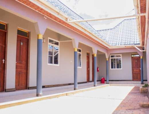 Ahadi Hostel – R4