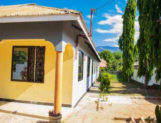 Maranatha Hostel – R16